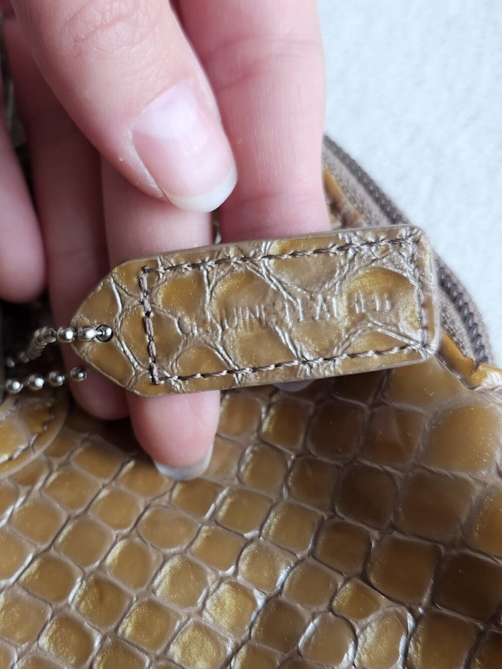 Danier Genuine Leather Shoulder Bag - Caramel Brown - UPDATED - Picture 5 of 12